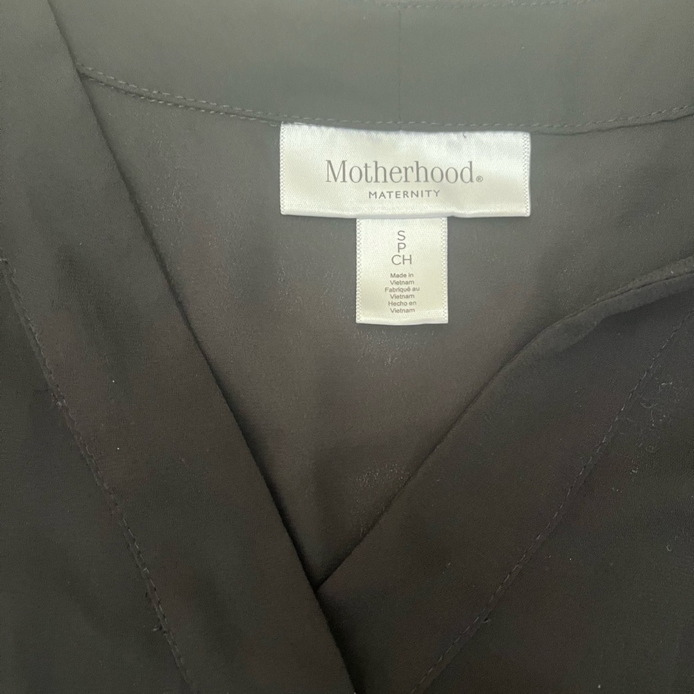 Motherhood Maternity Black 3/4 sleeve sheet top size small - Picture 6 of 6